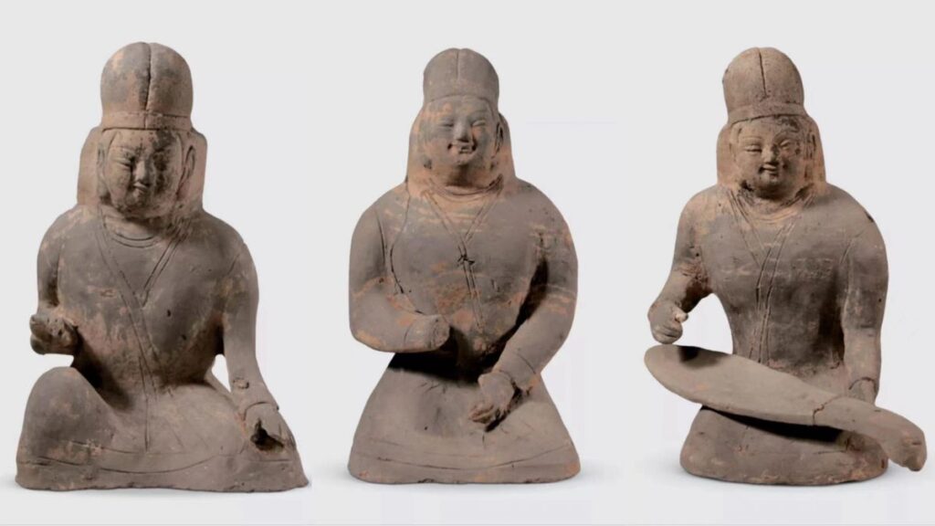 Ancient terracotta dancers, and musicians unearthed in China